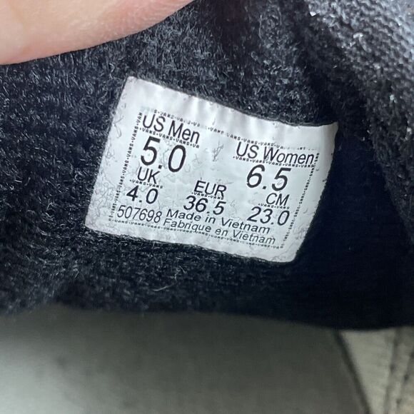 VANS Womens Size 6.5 Old Skool Sneakers Triple Black Shoes Lace Up - Picture 10 of 10